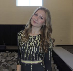 tcw5n4pIXtQ-Wi8-uB86UYH_4DXa_JqjrQ 2